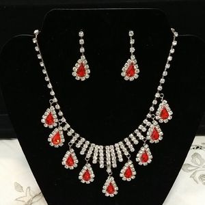 Vintage rhinestone necklace and earring set.
